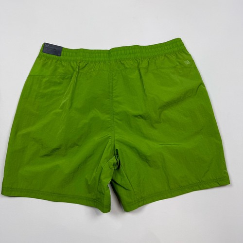Pantaloncini sportivi VRST uomo verde medio 7" cuciture interne UPF tasca zip idrorepellente - Foto 4 di 11