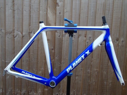planet x road frame