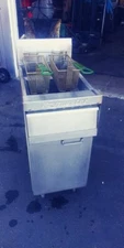 Frymaster MJ35SD Nat gas 2 basket deep fryer