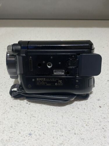 Sony HDR-SR12E Hybrid 120GB HDD/Memory Stick High Definition "PAL"Camcorder - Picture 7 of 10