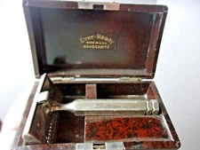 Vintage Ever Ready Mahoganite Rare Safety Razor w/ storage case 