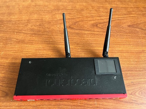 Lot de 5_MikroTik RB2011UiAS-2HnD-IN Routeur avec adaptateur secteur - Photo 3/5