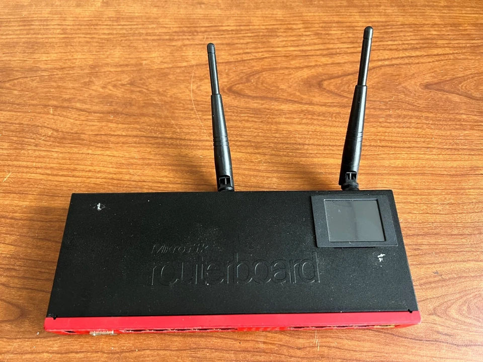 Lot of 5_MikroTik RB2011UiAS-2HnD-IN Router with Power Adapter - Image 3 of 4