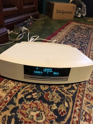 Bose Wave music system Model AWRCC2 With Remote READ DESCRIPTION