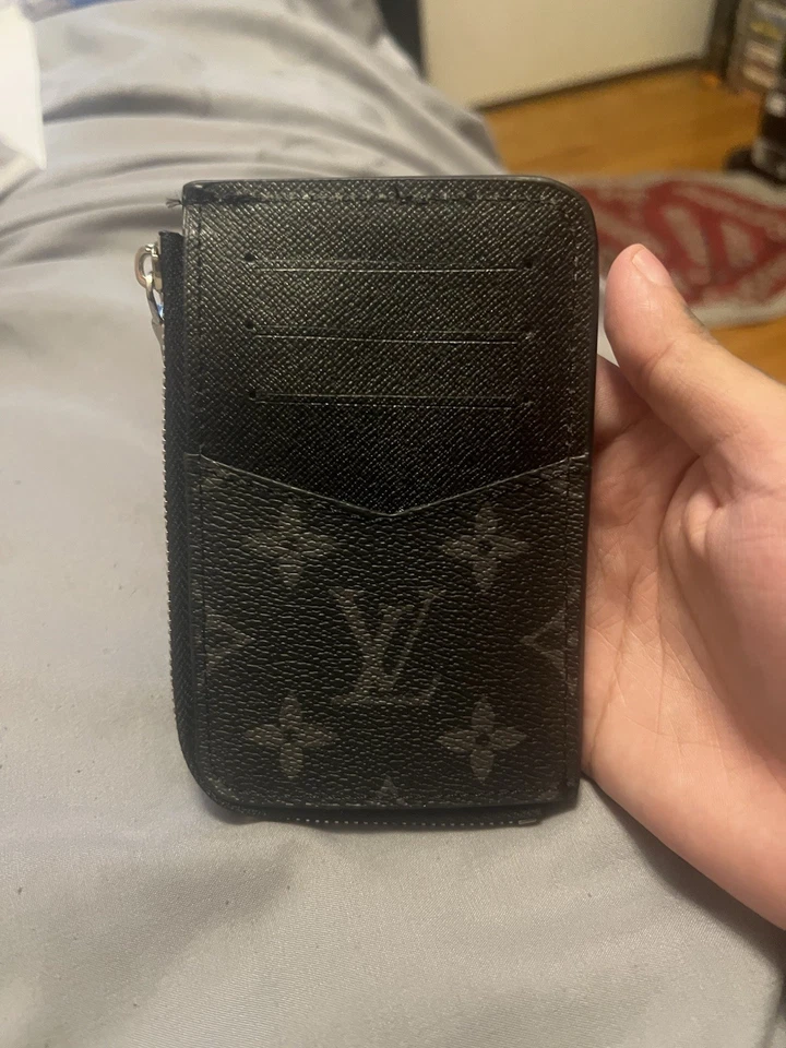 Cartera de Diseñador Lujo Diseño Negro Estampado Plata Cremallera Negra y Plateada Foto 4 de 4