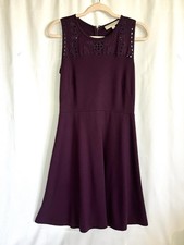 Ann Taylor LOFT Women's SZ 6 Sleeveless Burgundy Geometric Cut Out Sheath Dress