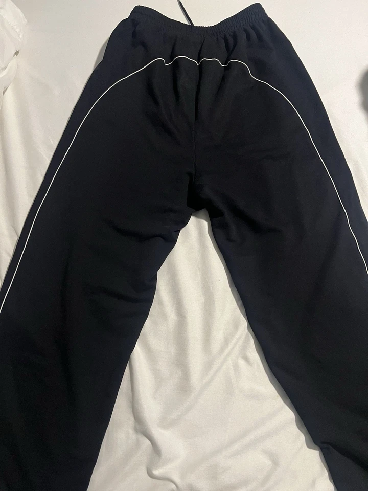 Pantalones deportivos Balenciaga Foto 2 de 4