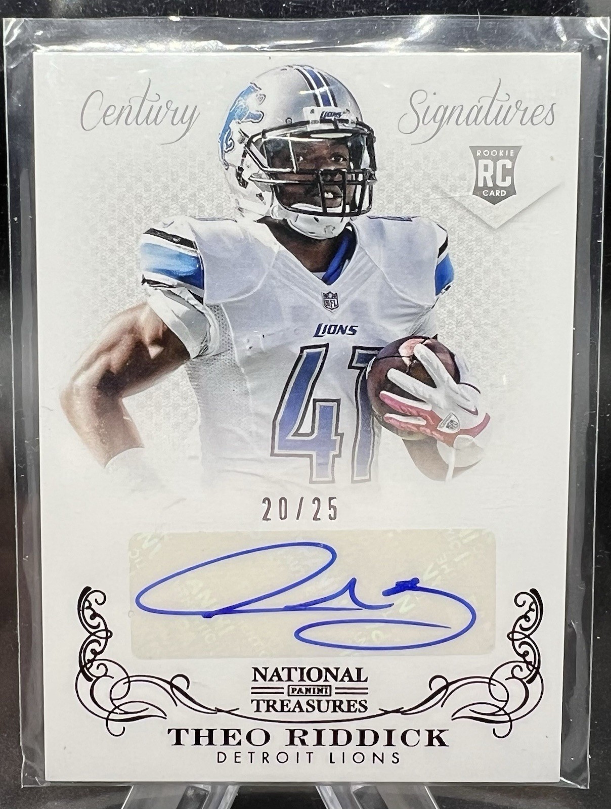 Theo Riddick Panini National Treasures #333 Autograph-Black