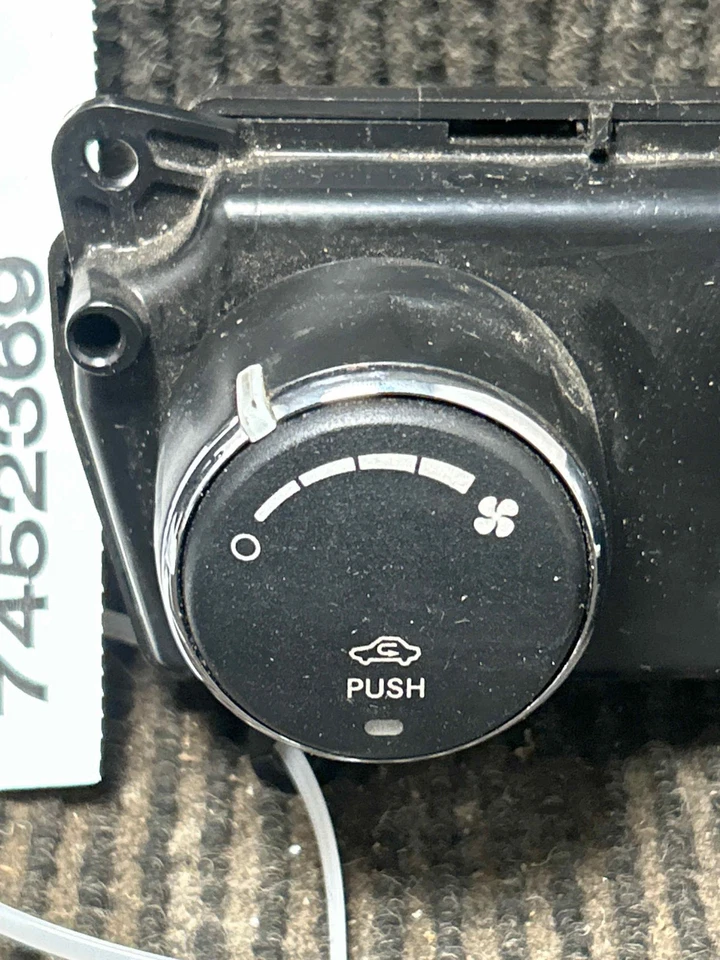 Fits 2009 Dodge Journey Heater A/c Control OEM:58111891AD Foto 4 de 4