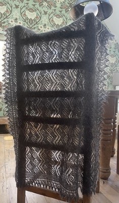 Orenburg Lace Shawl Gray Graphite Goat Down 29x48 in