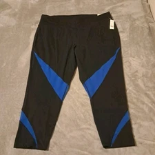 Livi Active Women's Capri Leggings 4 Way Stretch Plus Size 26/28