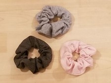3 Zipper Scrunchies Pocket SECRET HIDDEN Hair Ties Ballet Bun Pink Gray - NEW