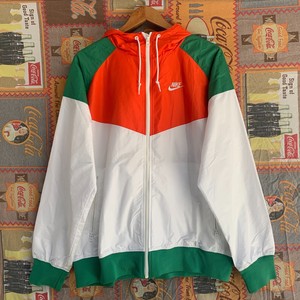 giacca antipioggia nike