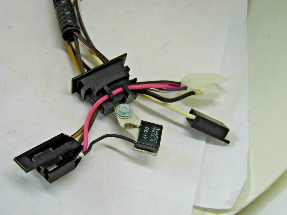 19180791 РАСПРЕДЕЛИТЕЛЬ ЗАЖИГАНИЯ ПРОВОДКА HARNES подходит 1986 91 CHEVROLET S10 GMC S15 - Изображение 3 из 4