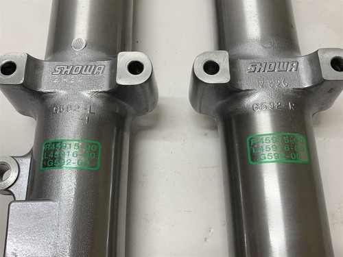 Harley-Davidson Softail Fatboy Lower Fork Tubes Sliders 45915-00 45916-00 - Picture 5 of 8