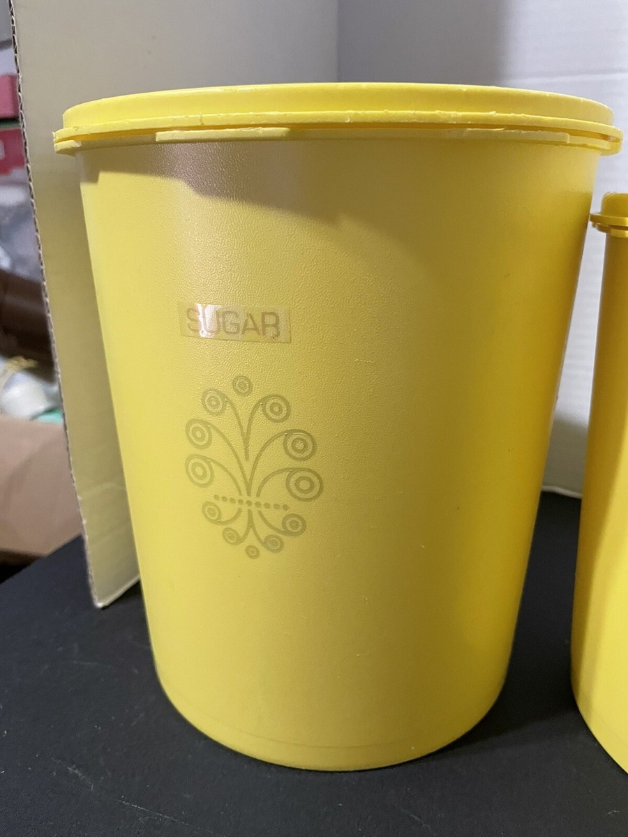 TupperwareBrands - 【昭和レトロ】【激レア】Tupperware 阪神タイガース　カップ 2個 TupperwareBrands - 【昭和レトロ】【激レア】Tupperware 阪神