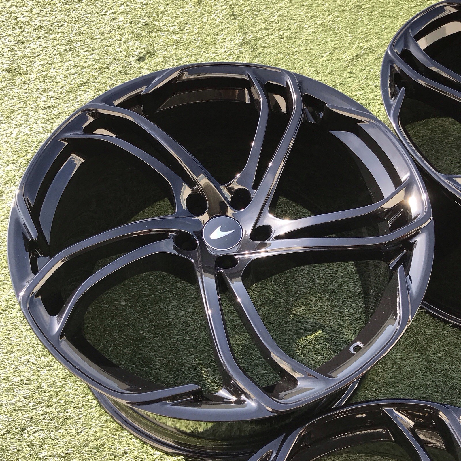 McLaren 750S 2019-2020 Inner Wheels Set P/N 28BA008CP