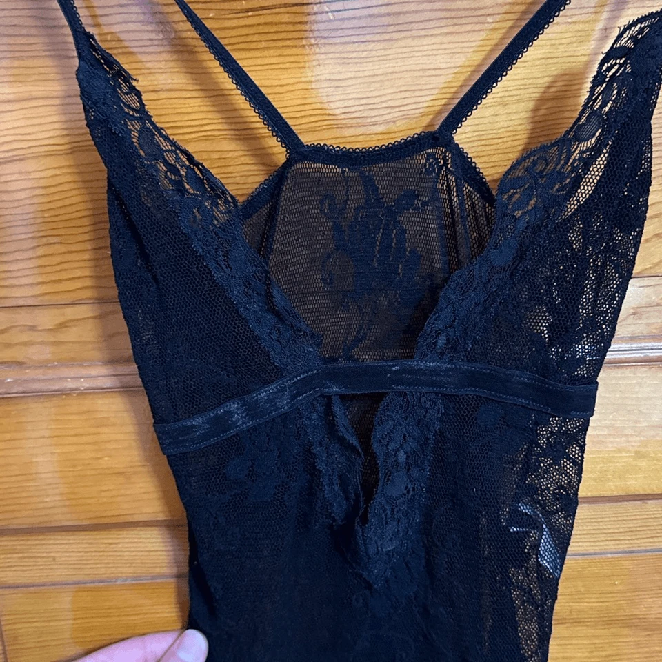 Camisola Leg Avenue negra de encaje de nailon para mujer talla única de EE. UU. Foto 2 de 4