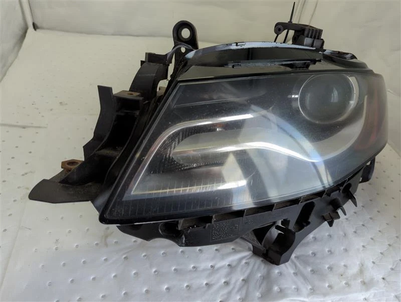 Conjunto de faros izquierdos usados se adapta a: Audi A4 Sdn 2011 xenón HID curva adaptativa opt Foto 2 de 4