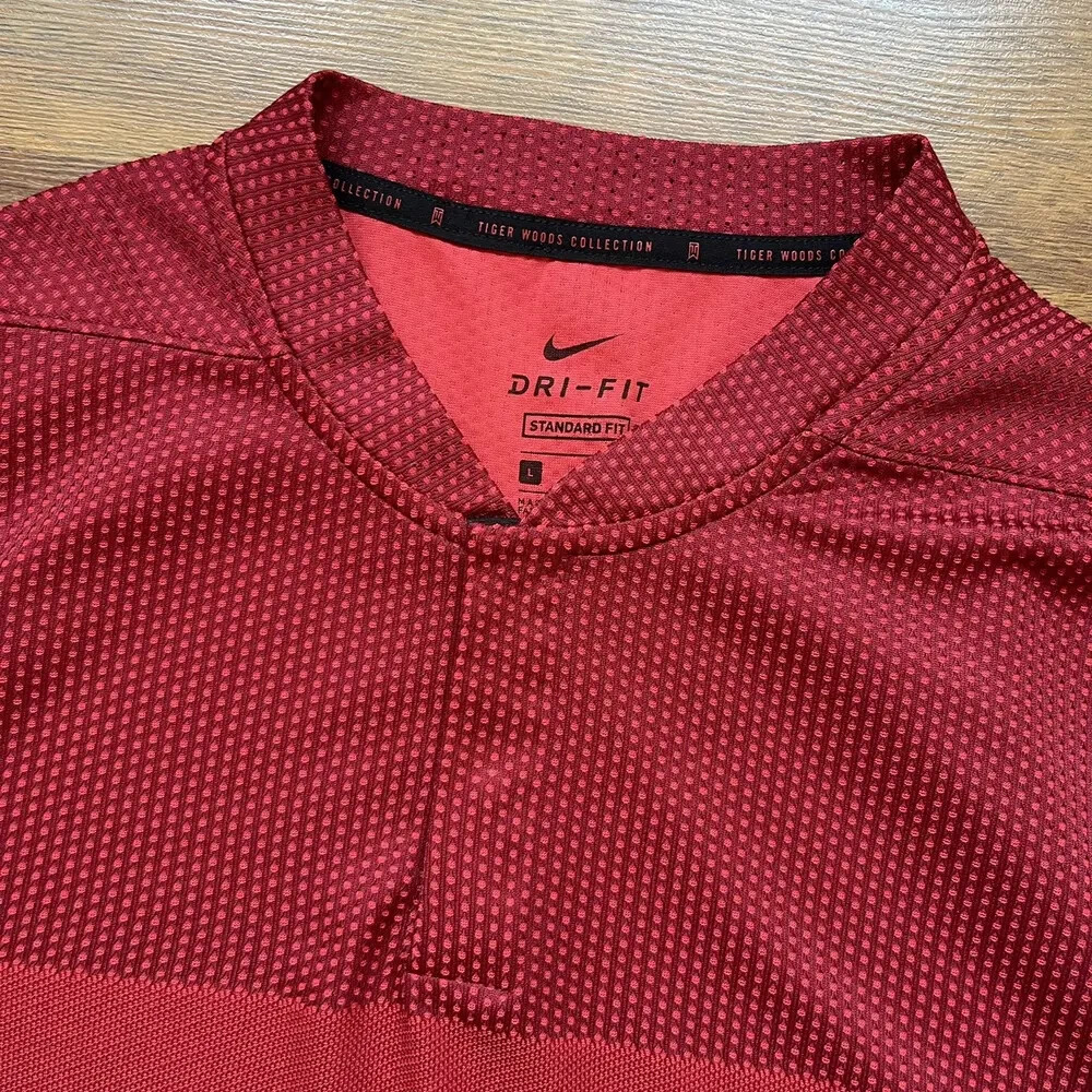 ラウンドちゃん NIKE x TIGER WOODS DRI-FIT ADV BLADE GOLF POLO SHIRT 2022