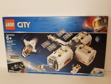lego city 60227 lunar space station