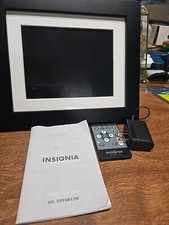 Insignia 8" Digital Picture Frame W/Remote  Digital Picture Frame