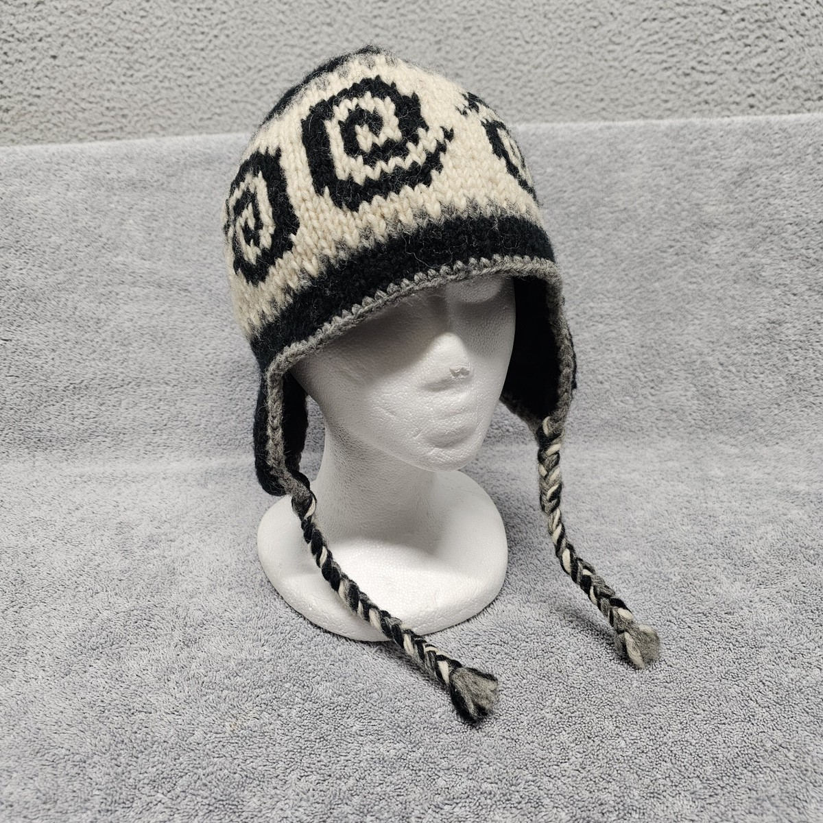Wool Tassel Beanie Hat Nepal Made Winter Cap Ski OSFM fleece Lined