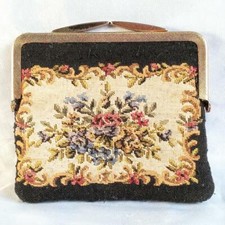 Vintage Floral Needlepoint Coin Case Change Purse  Japan