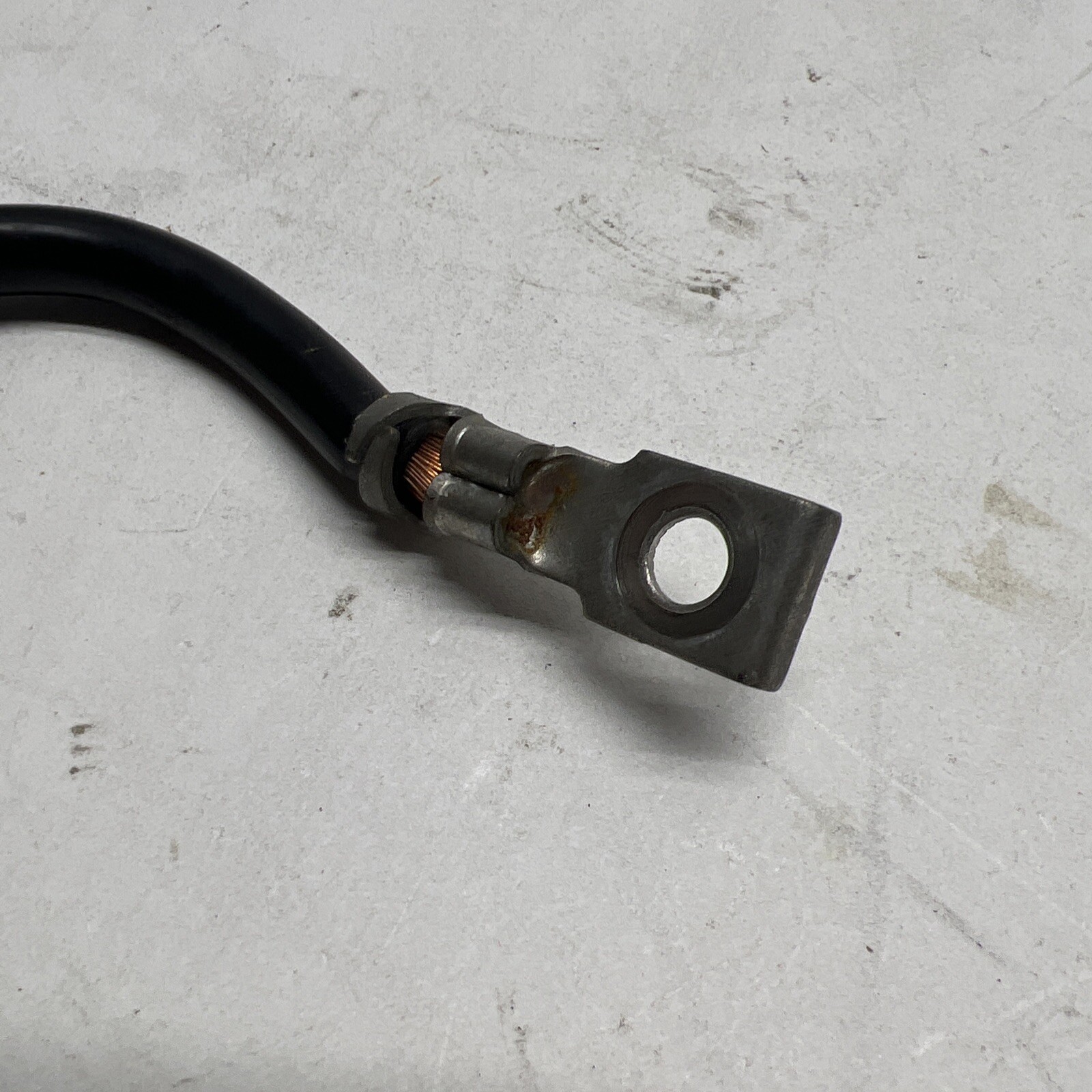 072013 bmw 7603567 02 trunk battery negative ground wire cable clamp