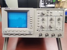 Tektronix TAS 475 Four Channel Oscilloscope 100MHz   1293OMF