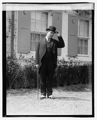 Photo:Arthur E. Pearson Portrait in Suit and Top Hat 1923