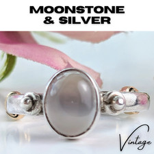 Moonstone Sterling Silver Oval Ring-Delicate Feminine Pretty Size 6.25 Vintage