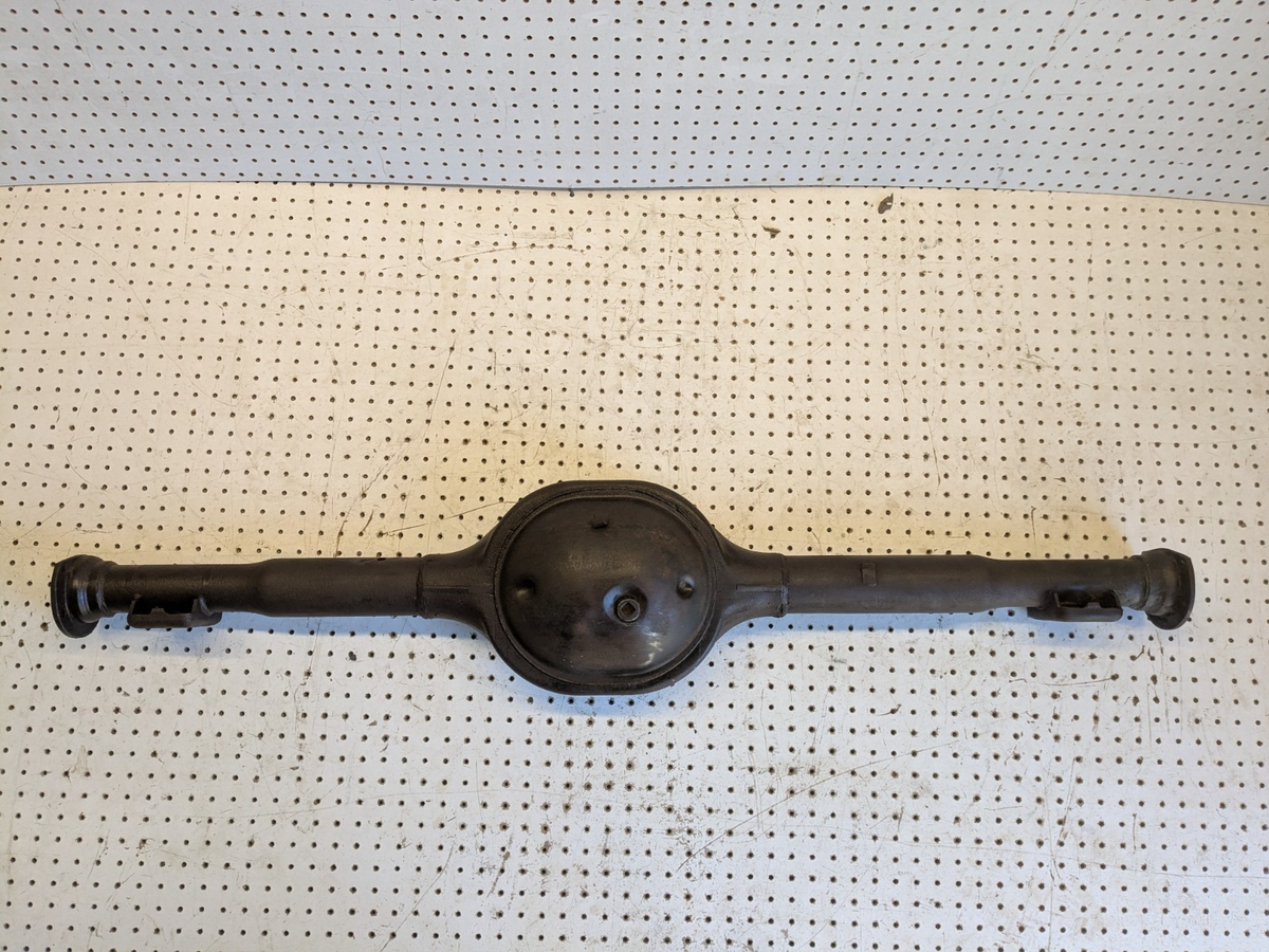 ボントレガー　car back 1965-1966 Mustang 8' V8 Rear End Housing | eBay