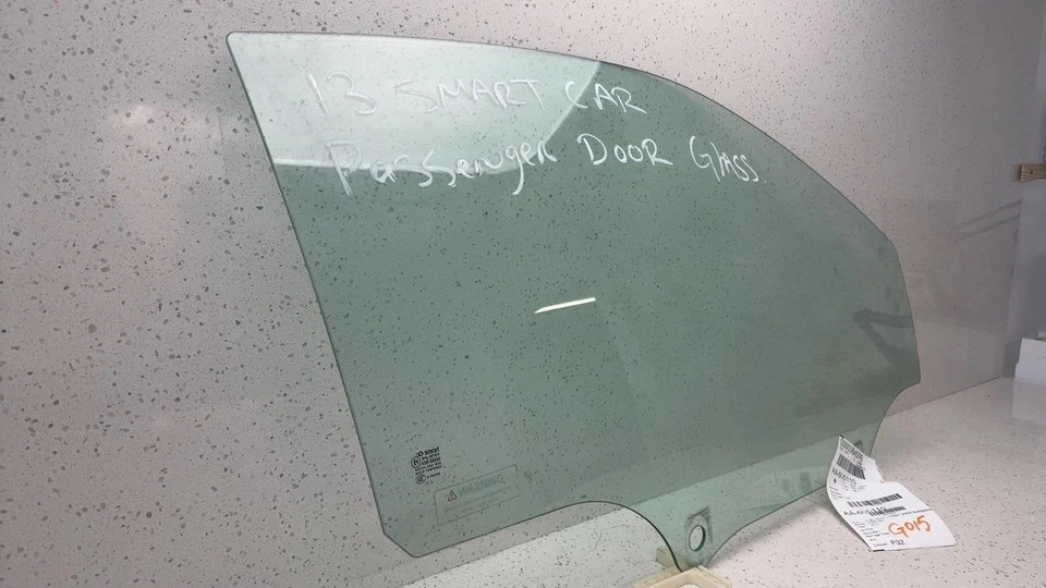 08 09 10 11 12 13 14 15 16 SMART FORTWO Front Door Glass/window Smart Right - Image 2 of 4
