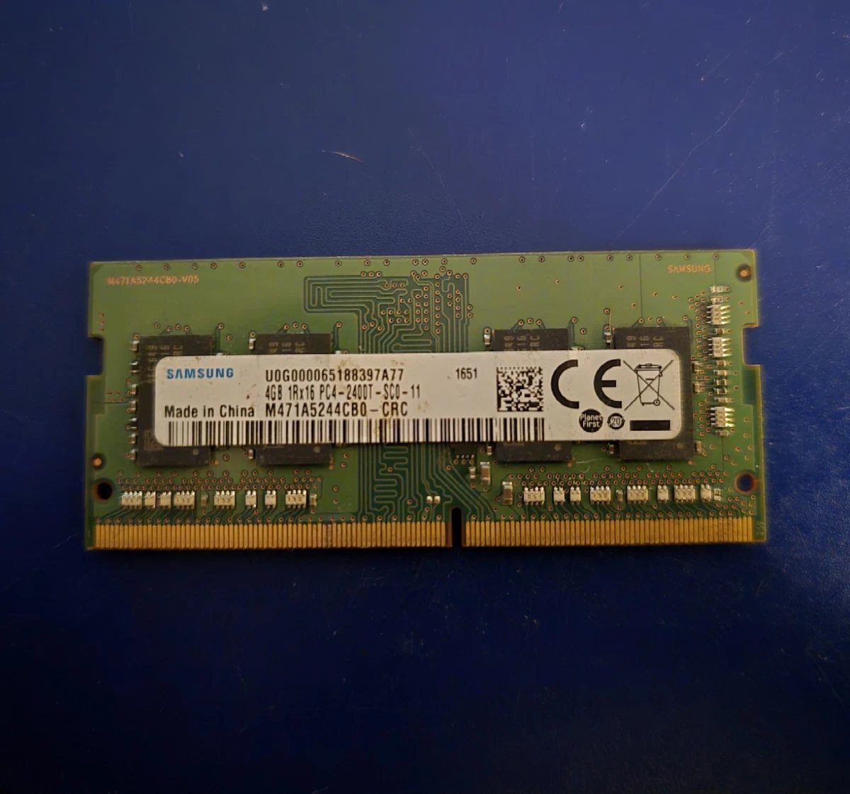 Samsung PC4-19200 (DDR4-2400) Bus Speed Computer RAM 4 GB Capacity