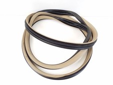 Mercedes ML W166 2013 Gummidichtung Hintert&uuml;r (an der Karosserie)   A1666970151 