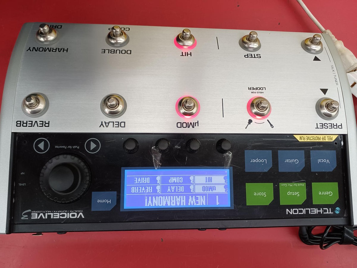 TC-Helicon VoiceLive 3 Extreme Guitar and Vocal Effects TC-Helicon VoiceLive 3 Extreme Guitar and Vocal Effects