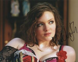 Holliday grainger hot