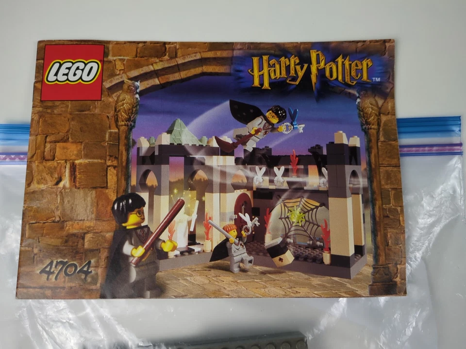 Lego Harry Potter: Sorcerer's Stone: The Chamber of the Winged Keys Set 4704 Foto 2 de 4