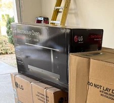 LG 1.8-cu ft 1000-Watt 29.88-in Over-the-Range Microwave Sensor Cooking NEW