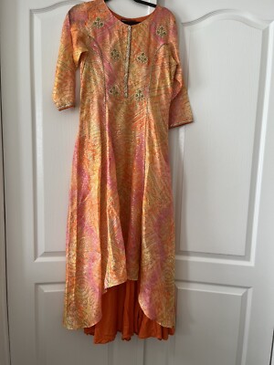 layered kurta dress Fuschia Shantoon Gold Foil Print Layered Kurta Dress