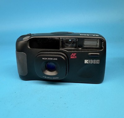 Ricoh RZ-800 analoge Kompaktkamera 35 mm schwarz getestet