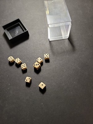 Mini Dice vintage, Six sided dice lot of 8 dice