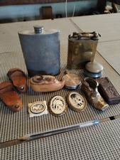 Lot D Objets De Brocante, De Vitrine