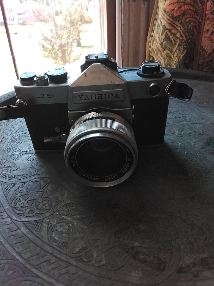 Vintage Yashica J-5 35mm SLR Film Camera Screw Mount w Case ~ Read Description - Image 3 of 4