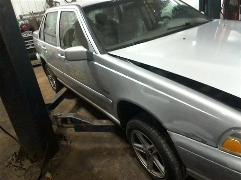 Tanque de combustível sedã sem turbo compatível com 98-99 VOLVO 70 SERIES 10196520 - Imagem 2 de 4