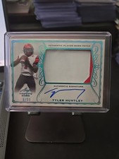 2020 Leaf Trinity - Patch Auto Tyler Huntley #PA-TH2 Platinum Foil /50 (AU, MEM,