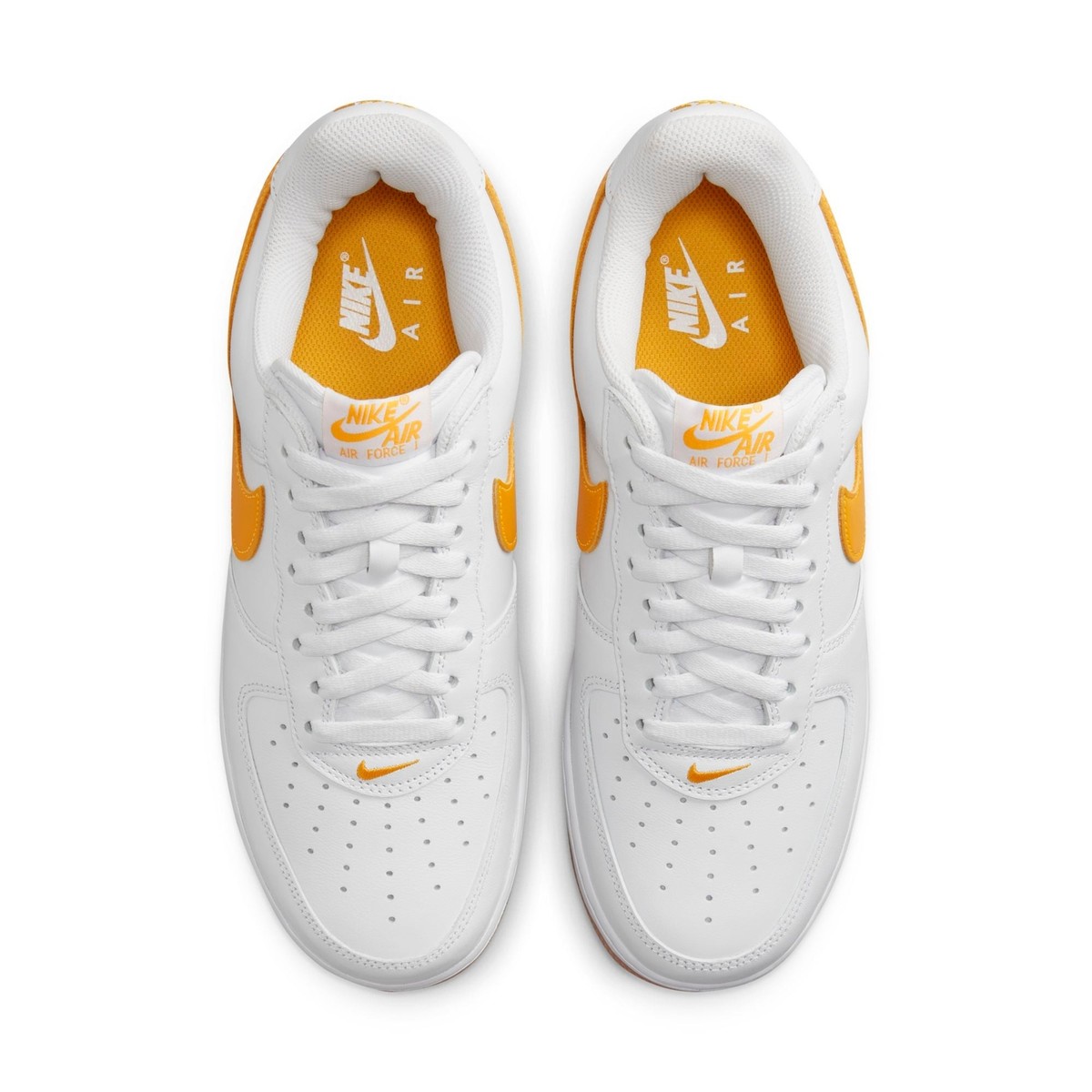 スニーカー Nike Air Force 1 Low Waterproof White University Gold Gum Nike Air Force 1 Low Retro (White/University Gold-Gum Yellow