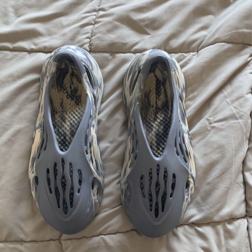 Size 11 - adidas Yeezy Foam RNNR MXT Moon Gray | eBay Size 11 - adidas Yeezy Foam RNNR MXT Moon Gray | eBay