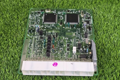 Toyota Land Cruiser KZJ90 Engine Computer 5VZ M/T 89666-60060 Ecu Oem Used - Picture 9 of 14